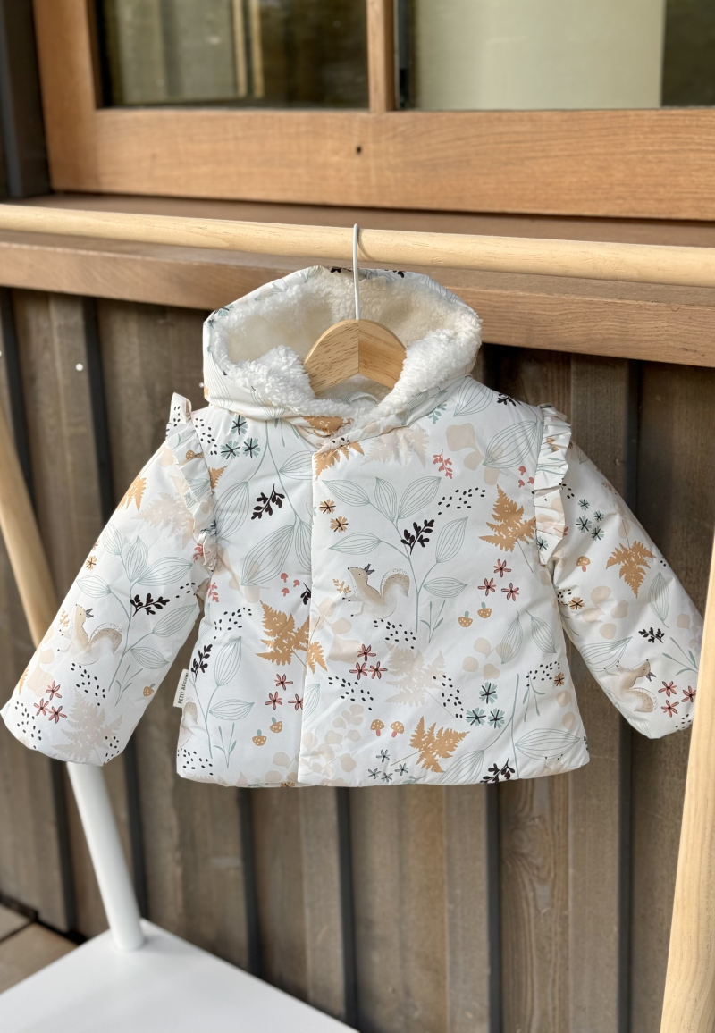 doudoune-bebe-273vmb-1.jpg Doudoune bébé imperméable doublée sherpa avec capuche Bloom PETIT BEGUIN – Image 1