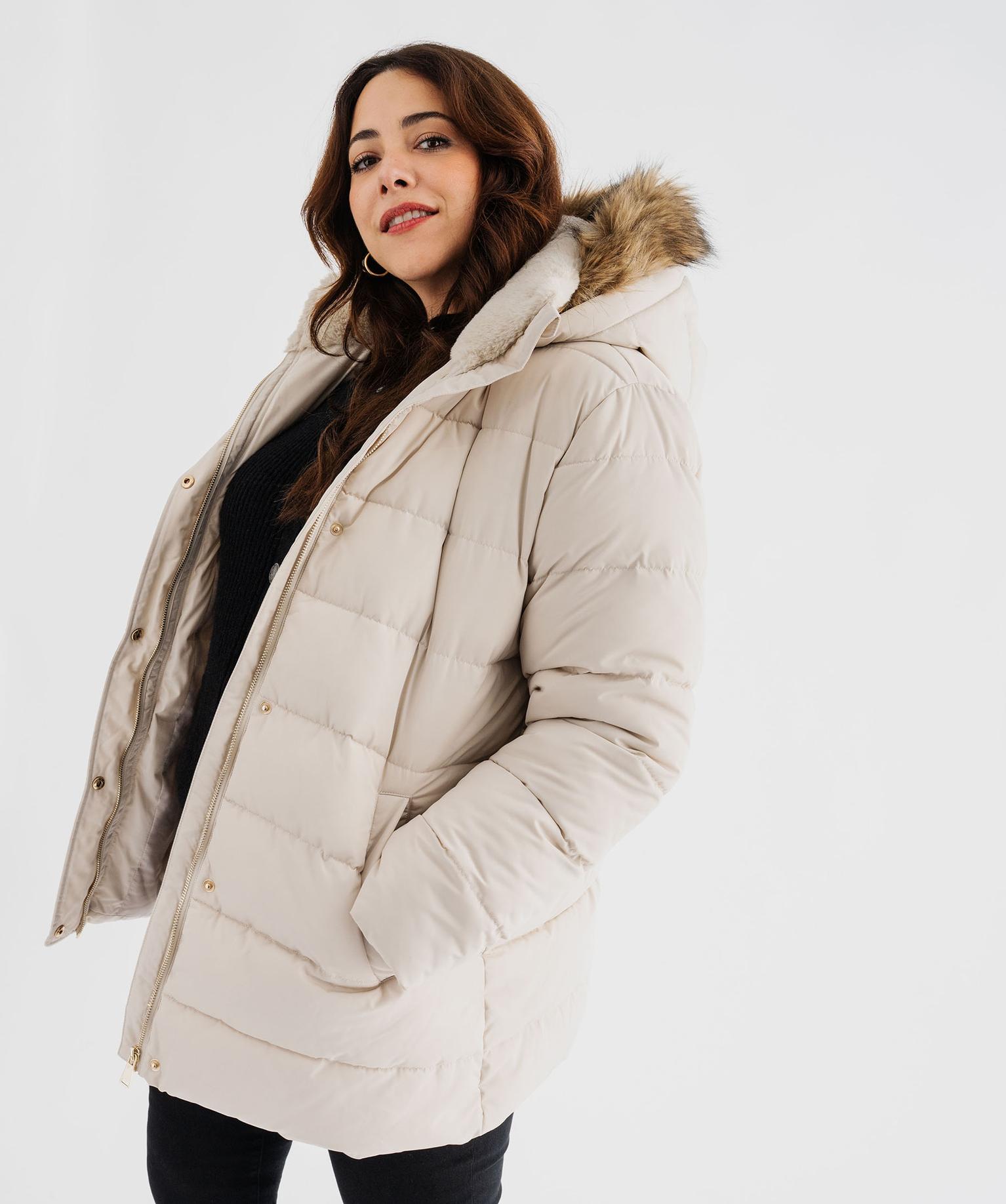doudoune-beige-femme-726pax-1.jpg Doudoune à capuche fourrée femme grande taille – Image 1