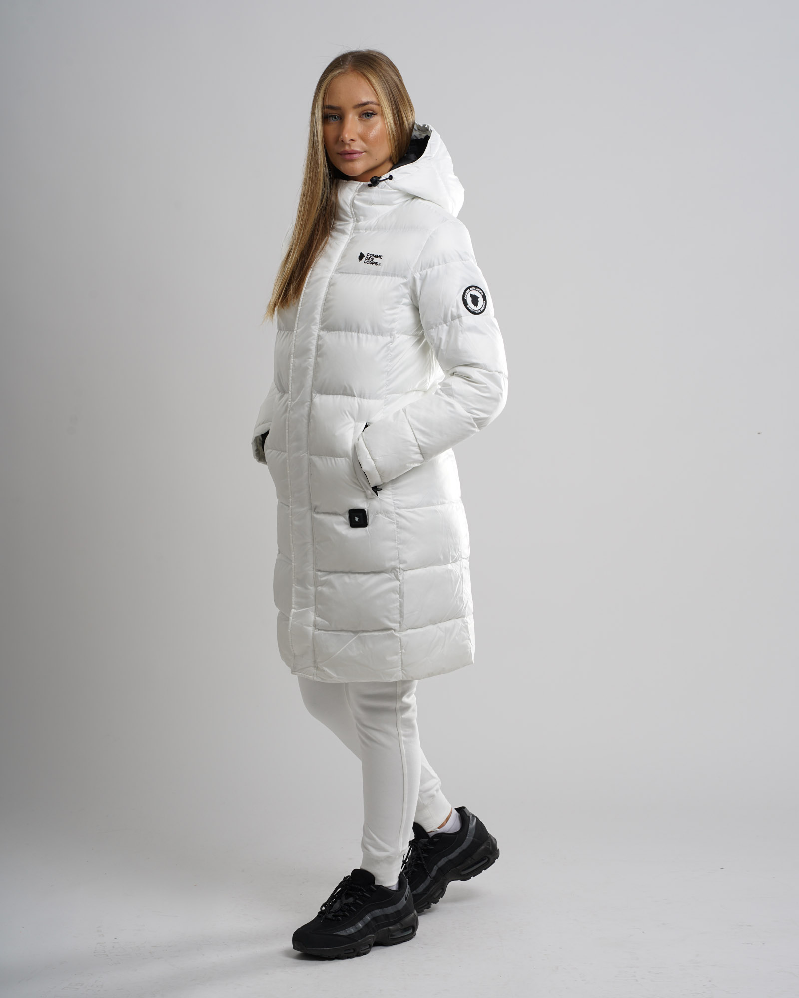 doudoune-blanche-femme-081qqm-1.jpg Doudoune Chauffante Longue Pékin Blanche | COMME DES LOUPS – Image 1