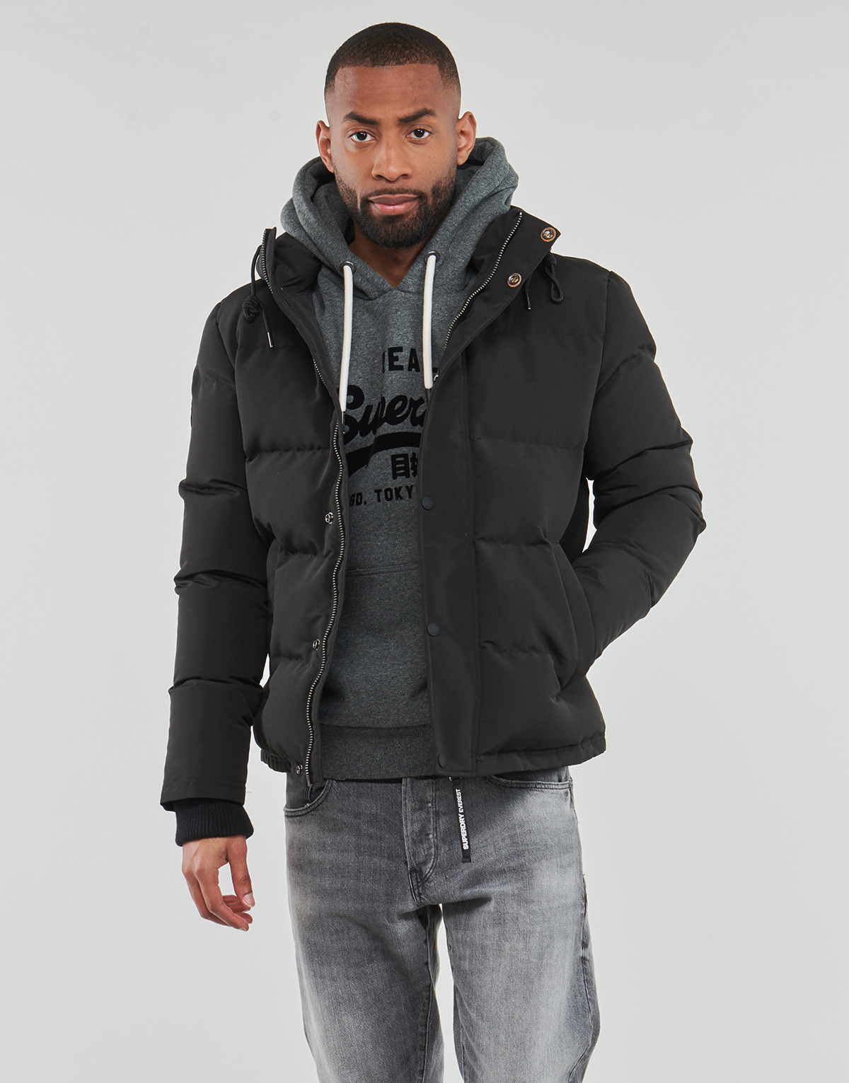 doudoune-superdry-952szp-1.jpg EVEREST SHORT HOODED PUFFER S – Image 1