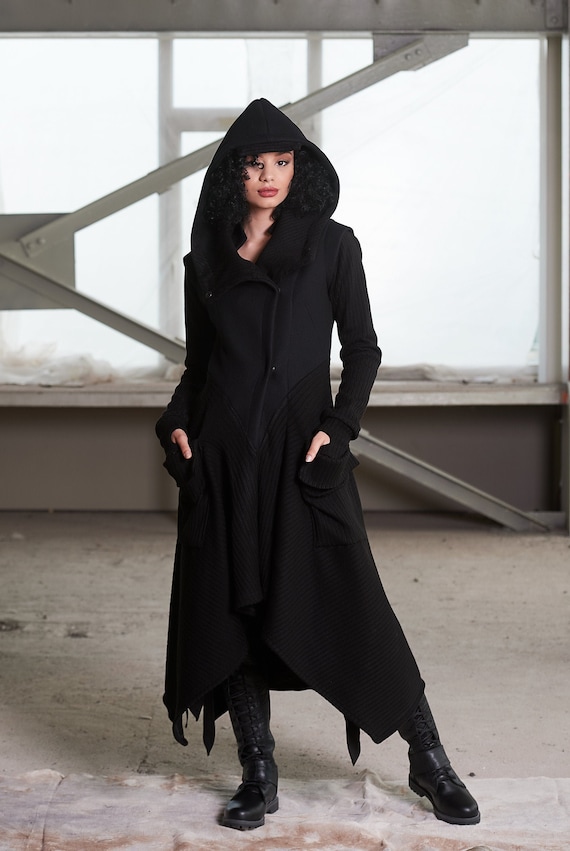 long-manteau-noir-391bml-1.jpg Manteau noir à capuche en laine, manteau d'hiver chaud, fait main Etsy France – Image 1