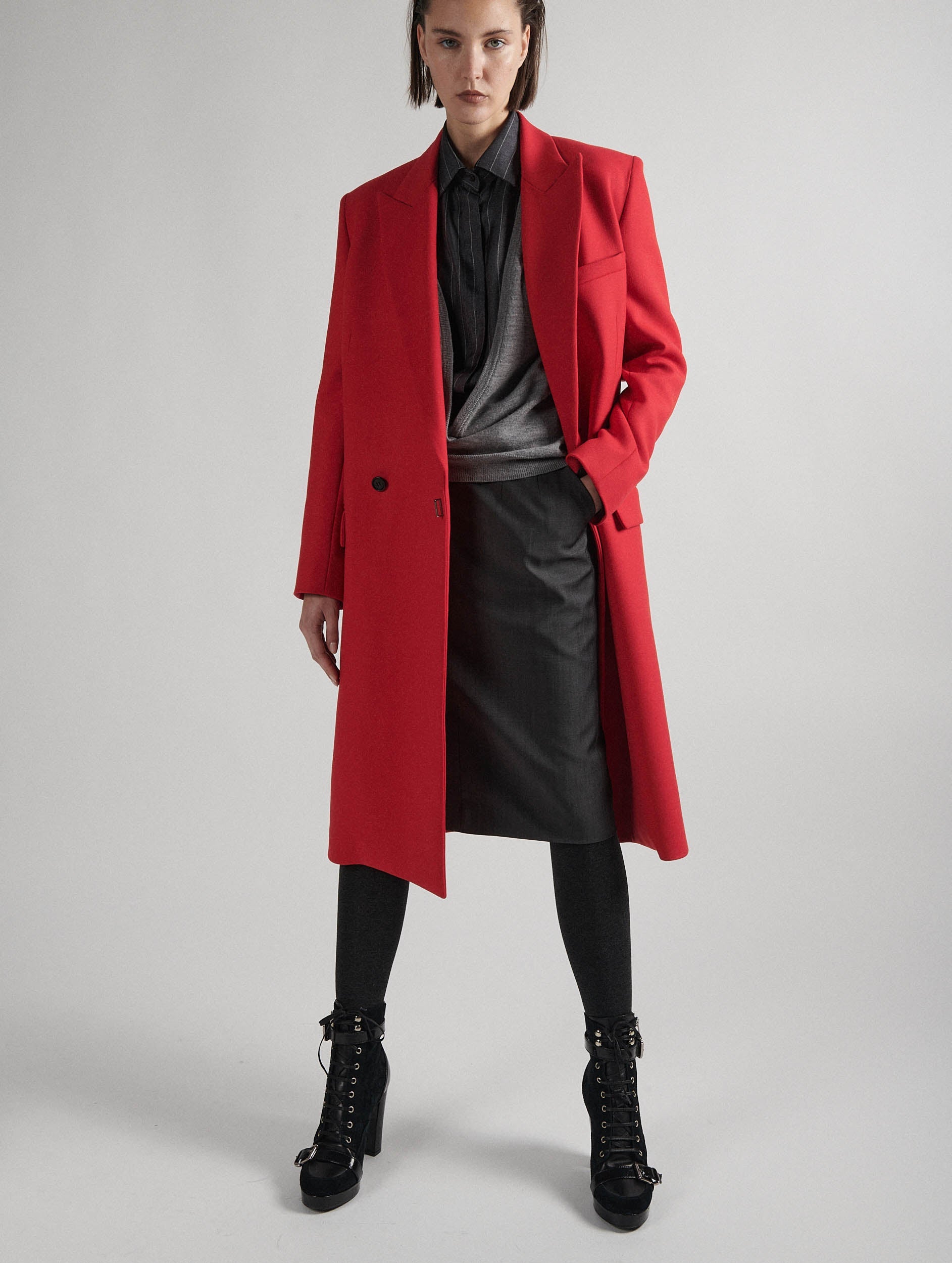 manteau-rouge-femme-030cif-1.jpg Manteau pardessus en gabardine double rouge – Image 1