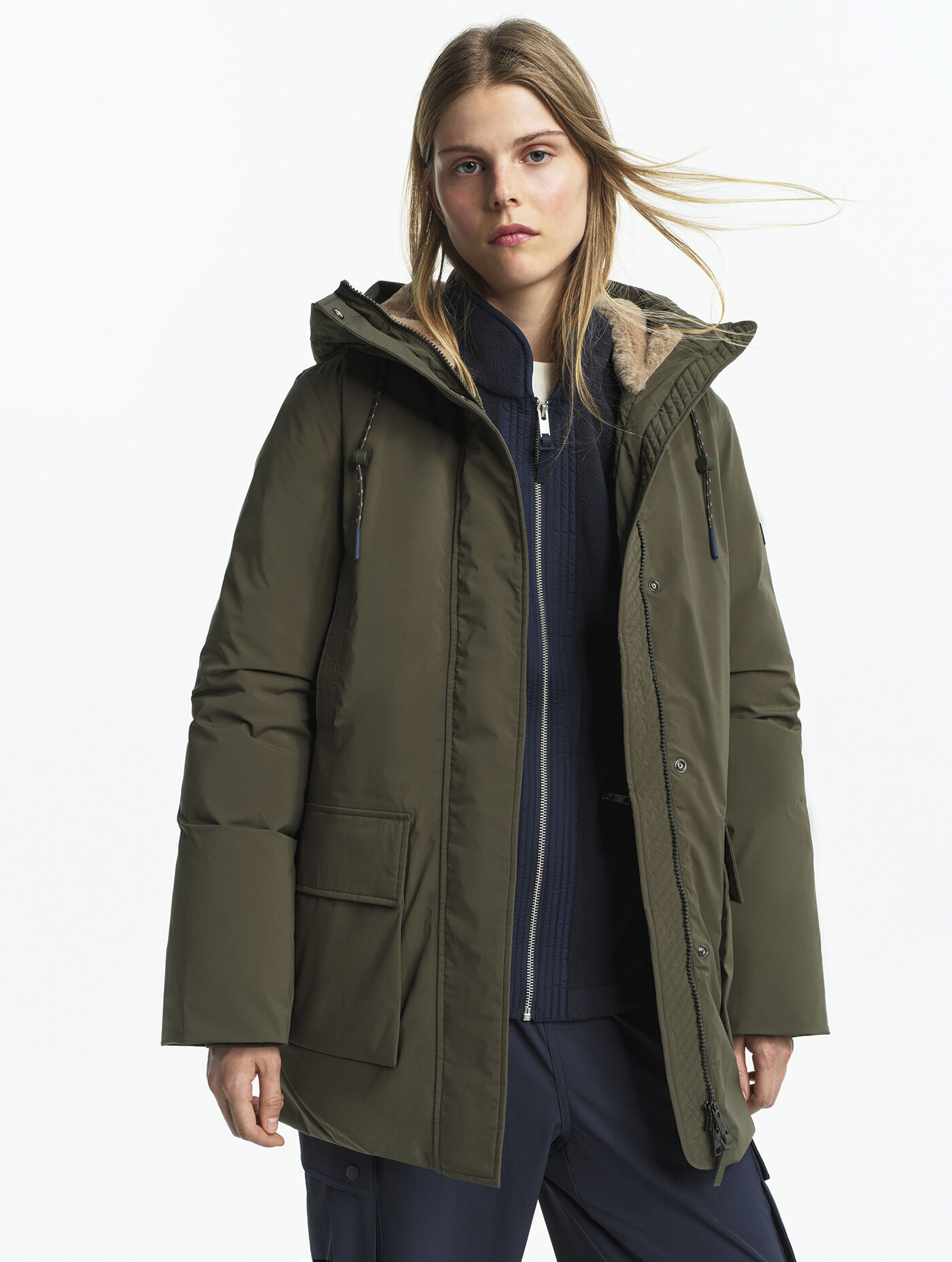 parka-femme-impermeable-avec-capuche-221lrc.jpg Parka mi longue très chaude MTD Kaki | AIGLE – Image 1