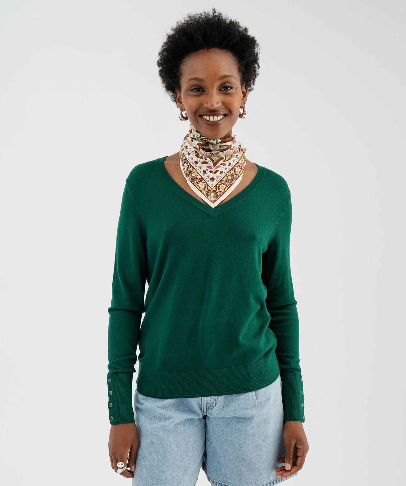 pull-col-v-125uqc-1.jpg Pull col V en maille viscose fine et souple femme vert | GEMO – Image 1