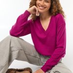 Pull en maille fine col V Violet