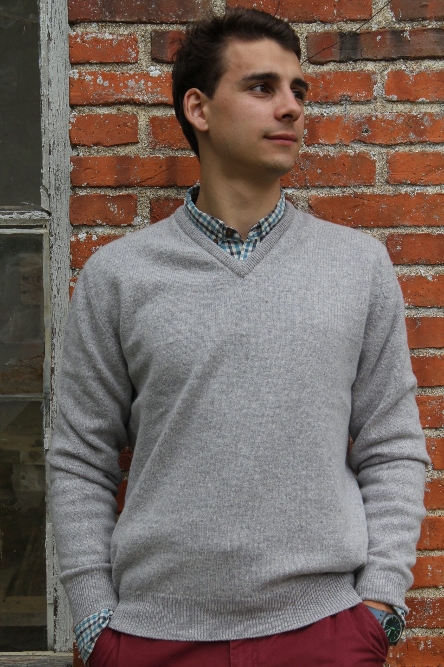 pull-col-v-887jly-1.jpg Pull Homme Col en V en Laine Gris Clair – Image 1