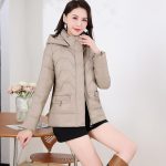 Acheter Veste d'automne et d'hiver pour maman à capuche courte ample épaisse coupe vent pour femme 5 couleurs | Joom