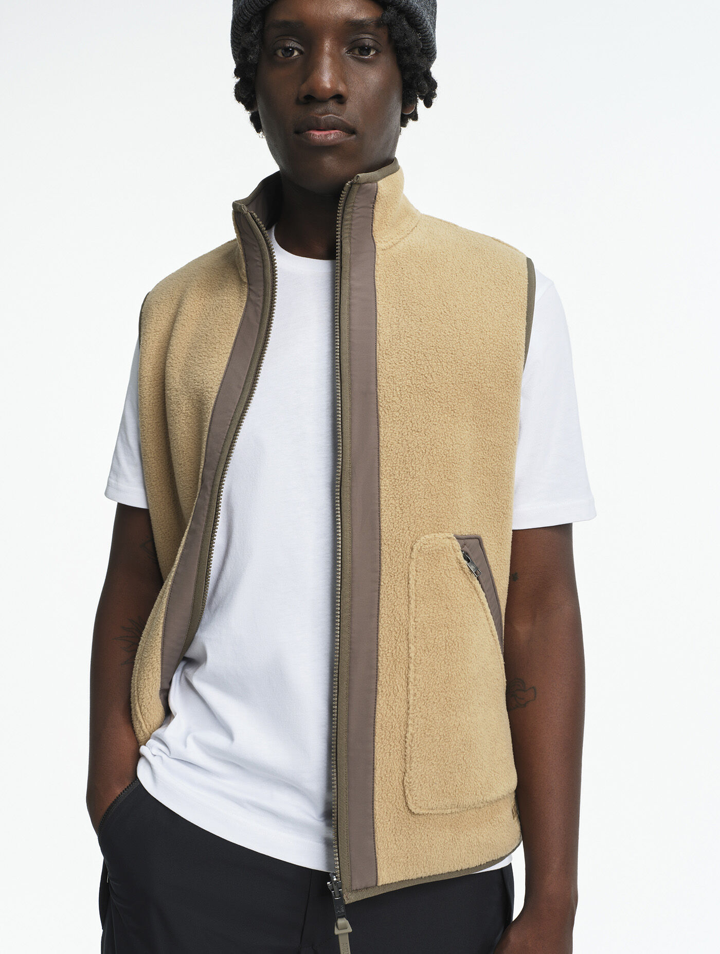veste-beige-homme-768xib-1.jpg Veste Beige Homme : Style Intemporel & Protection | Aigle – Image 1