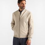 Veste beige en softshell pour homme avec poche utility