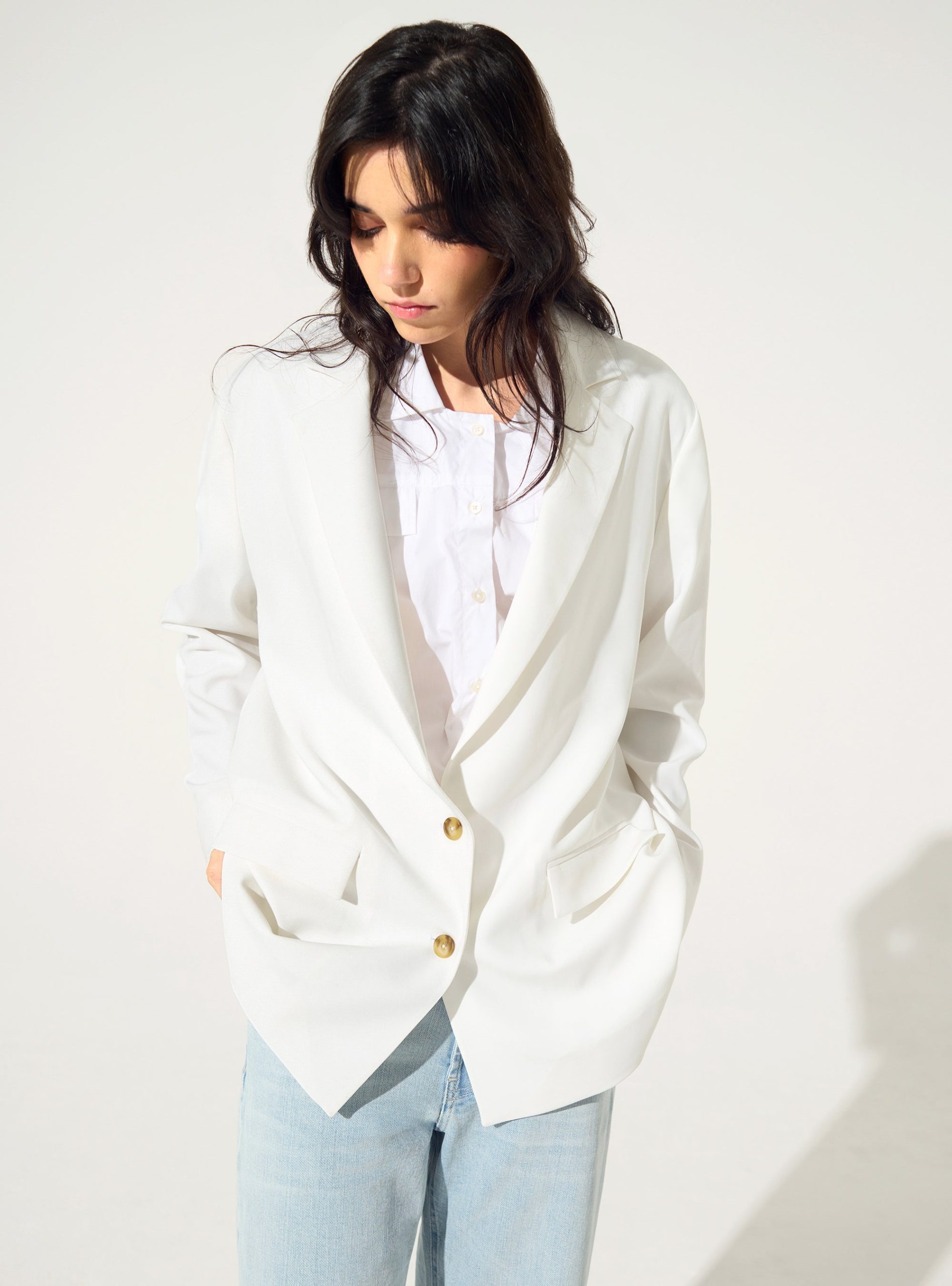 veste-blanche-249dzr-1.jpg Veste tailleur oversize blanche 1 – Image 1