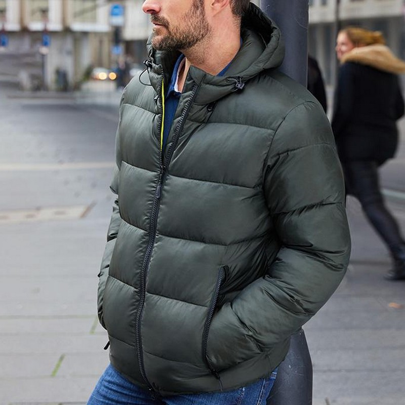 veste-chaude-homme-484uut-1.jpg Veste Matelassée Hiver Brodée, pour affrontez le froid – Image 1