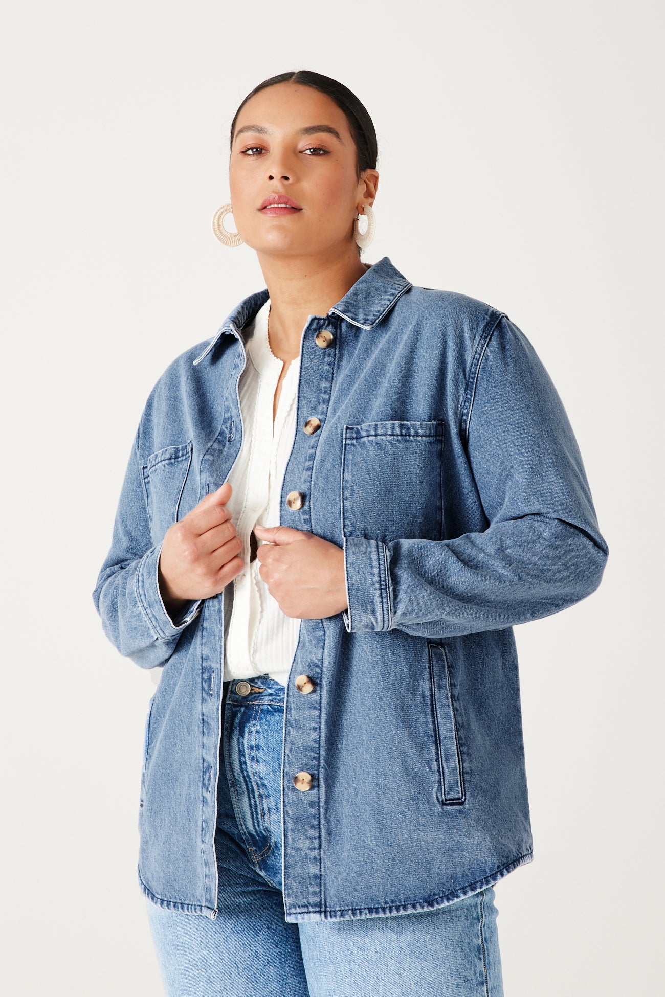 veste-en-jeans-604txk-1.jpg Veste surchemise en jean ALMA Jean moyen – Image 1