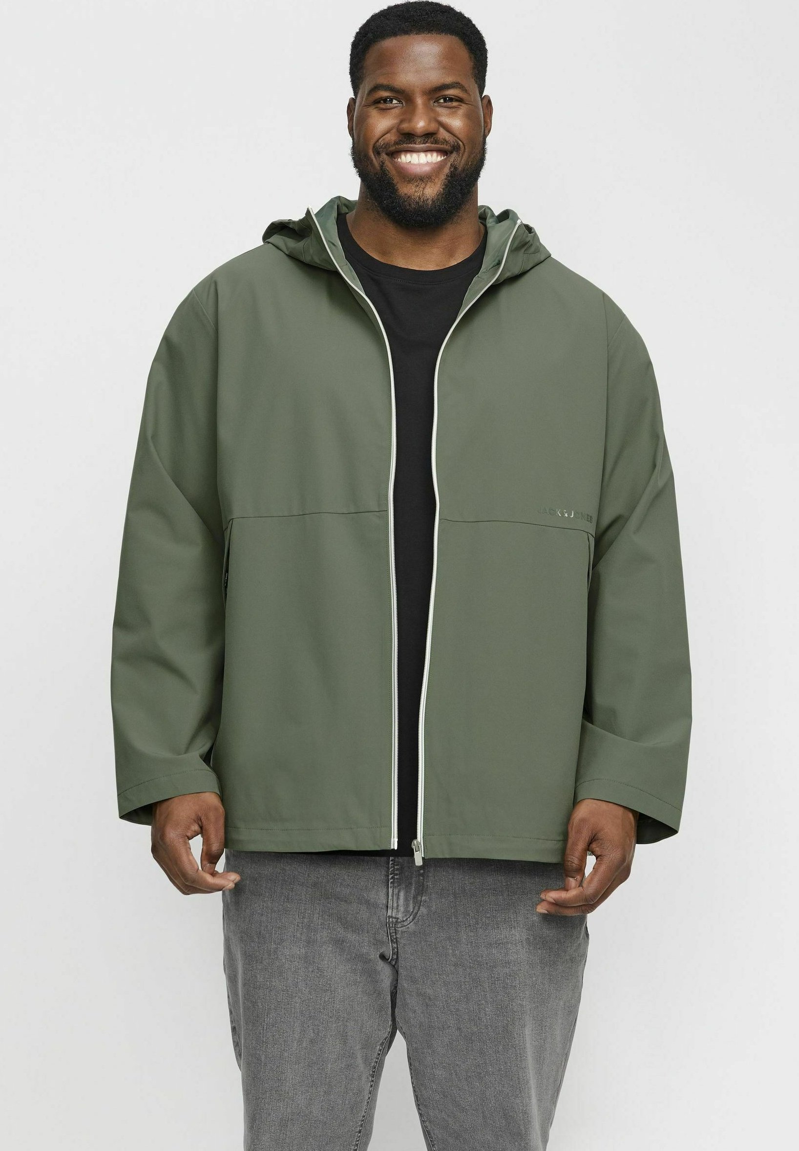 veste-jack-and-jones-800jwt-1.jpg Jack & Jones Veste imperméable agave green/vert ZALANDO.FR – Image 1