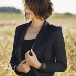 Veste courte noire en dentelle de Calais Caudry | %