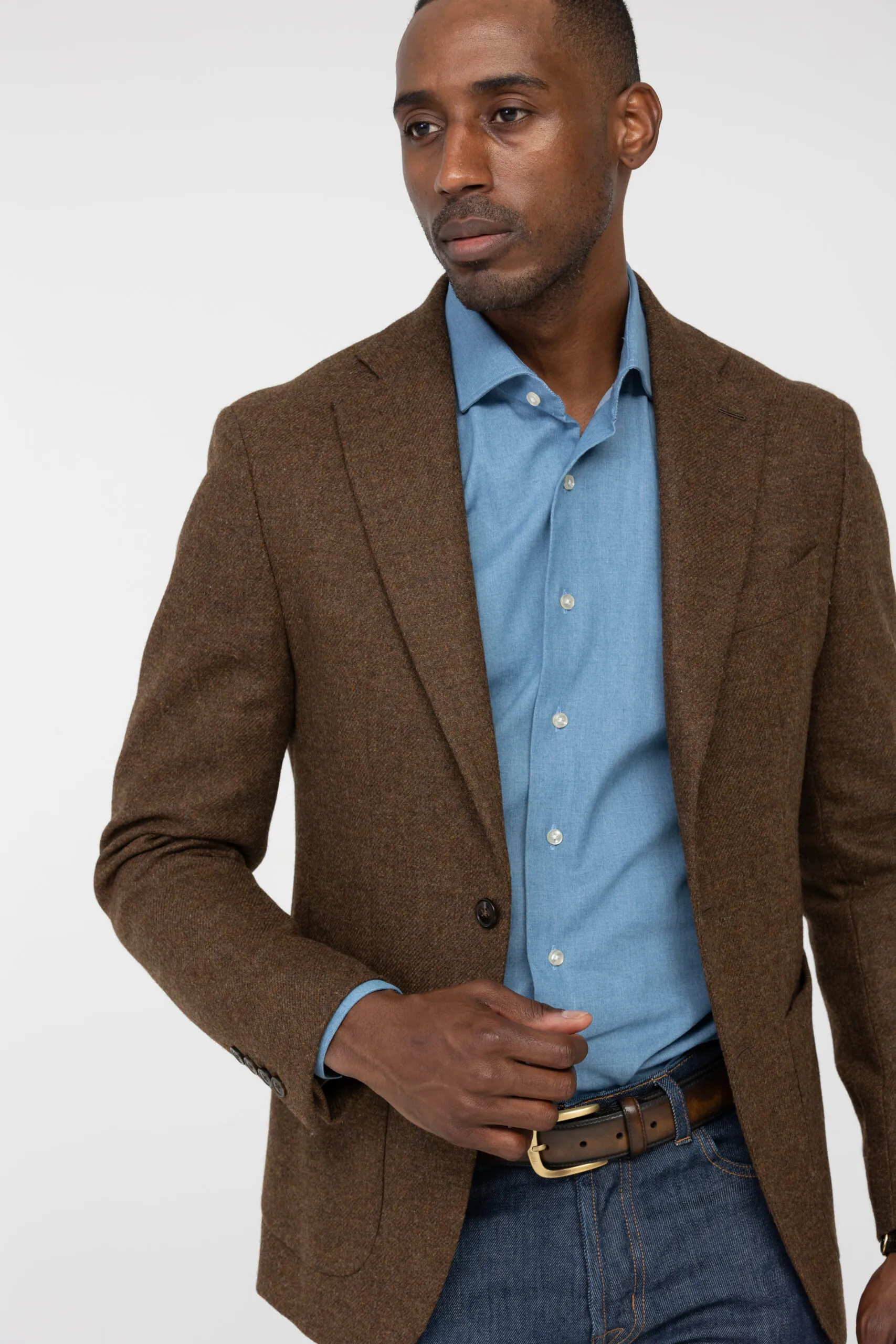 veste-tweed-112uaf.webp Veste tweed marron sur mesure Blandin & Delloye – Image 1